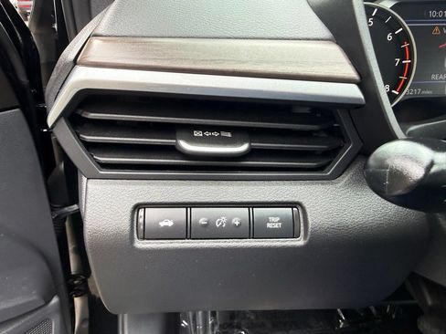 Used 2025 Nissan Altima 2.5 SV FWD image 20