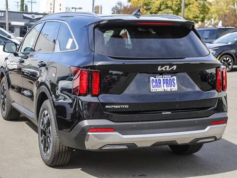 New 2026 Kia Sorento S image 7