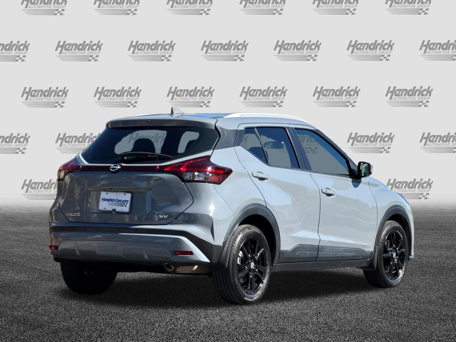 Used 2023 Nissan Kicks SV FWD image 5