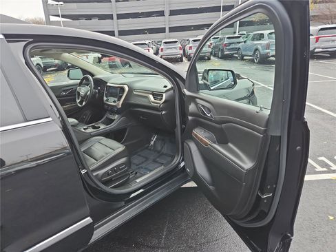 Used 2023 GMC Acadia Denali w/ Denali Ultimate Package image 29
