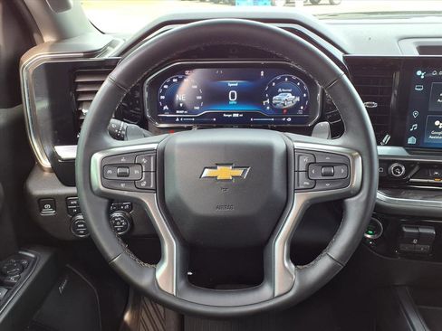 Certified 2024 Chevrolet Silverado 1500 LTZ image 22