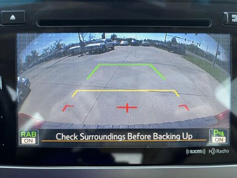 Used 2017 Subaru Outback 2.5i Limited AWD/4WD image 18