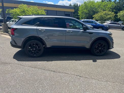Used 2021 Kia Sorento SX image 8