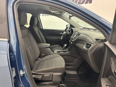 Used 2024 Chevrolet Equinox LT FWD image 29