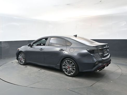 Used 2023 Kia Forte GT image 3