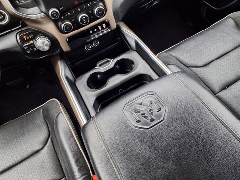 Used 2020 RAM 1500 Laramie image 10