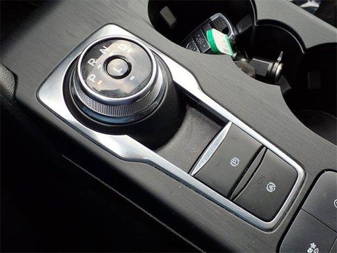 Used 2025 Ford Escape ST-Line Select image 16