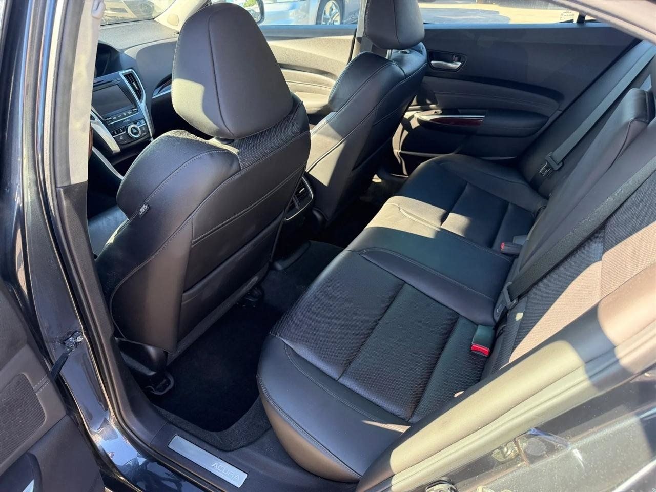 Used 2016 Acura TLX w/ Technology Package FWD image 28
