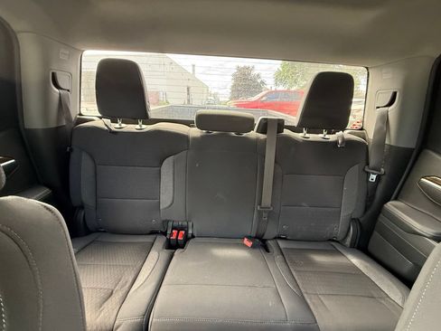 Used 2024 Chevrolet Silverado 1500 LT AWD/4WD image 19