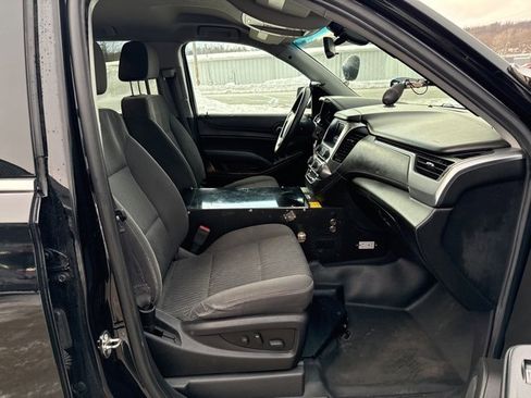 Used 2017 Chevrolet Tahoe 4WD w/ Remote Keyless Entry Package image 36