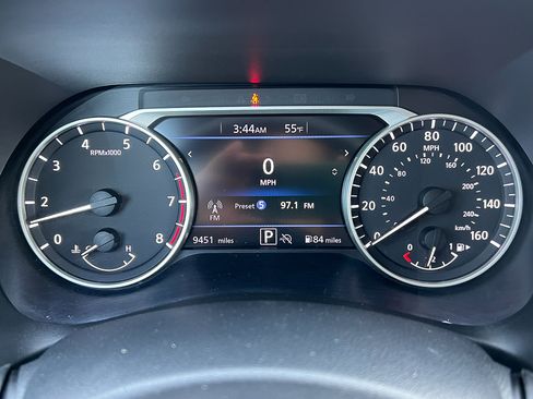 Used 2025 Nissan Sentra SV image 14