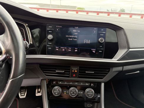 Used 2019 Volkswagen Jetta GLI Autobahn FWD image 13