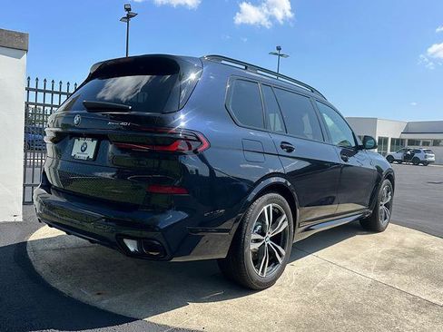 New 2027 BMW X7 xDrive40i w/ M Sport Package AWD/4WD image 3