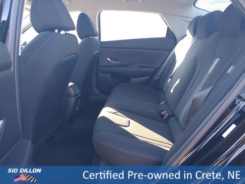 Used 2024 Hyundai Elantra SEL image 5