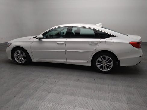 Used 2018 Honda Accord LX image 3