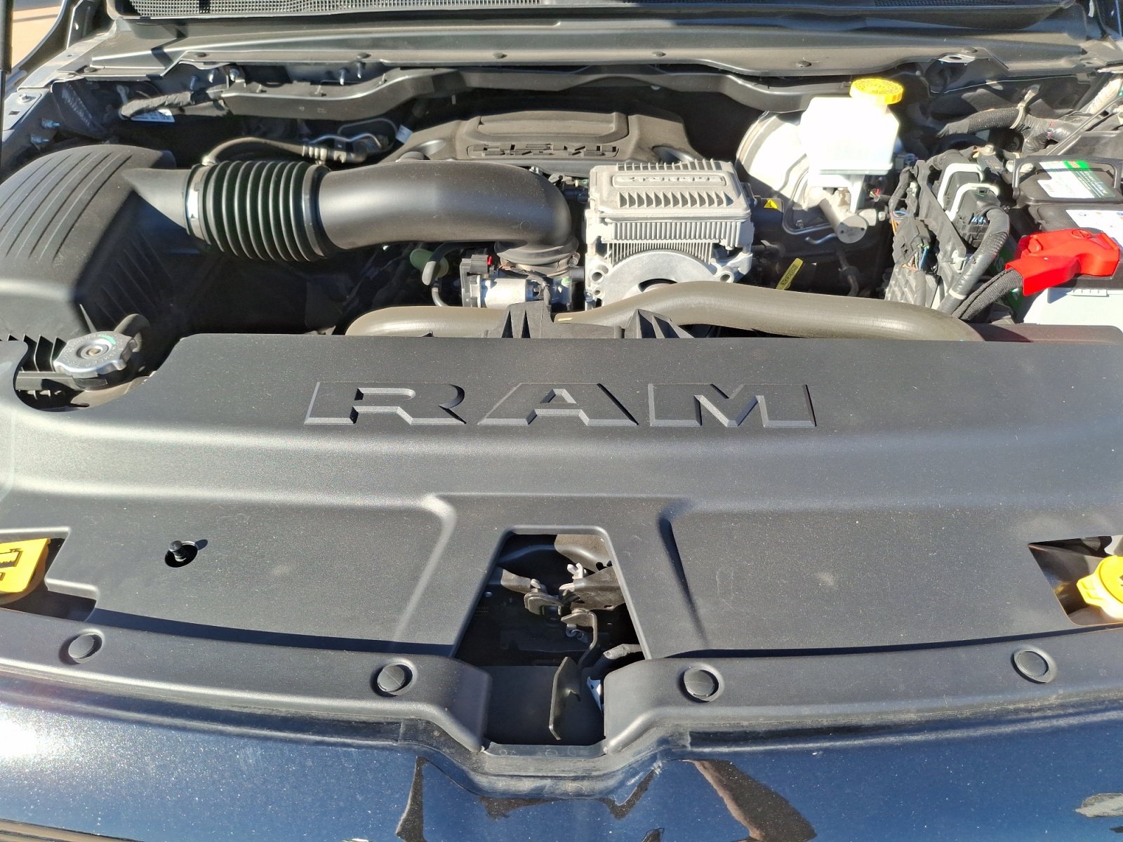Used 2024 RAM 1500 Limited AWD/4WD image 32
