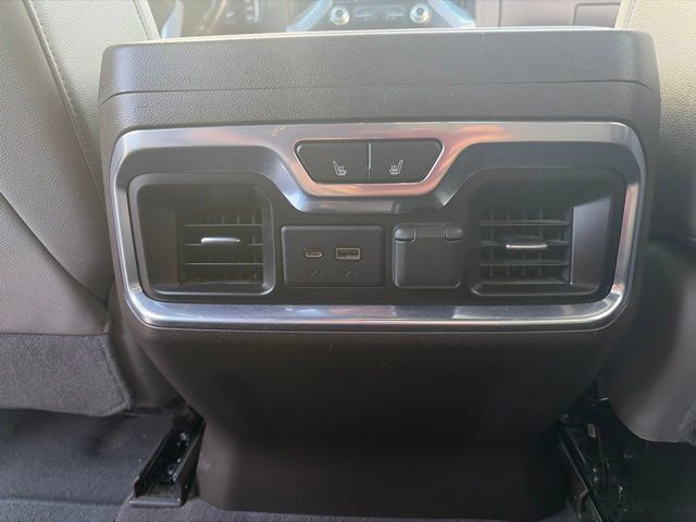 Used 2021 GMC Sierra 1500 SLT AWD/4WD image 9