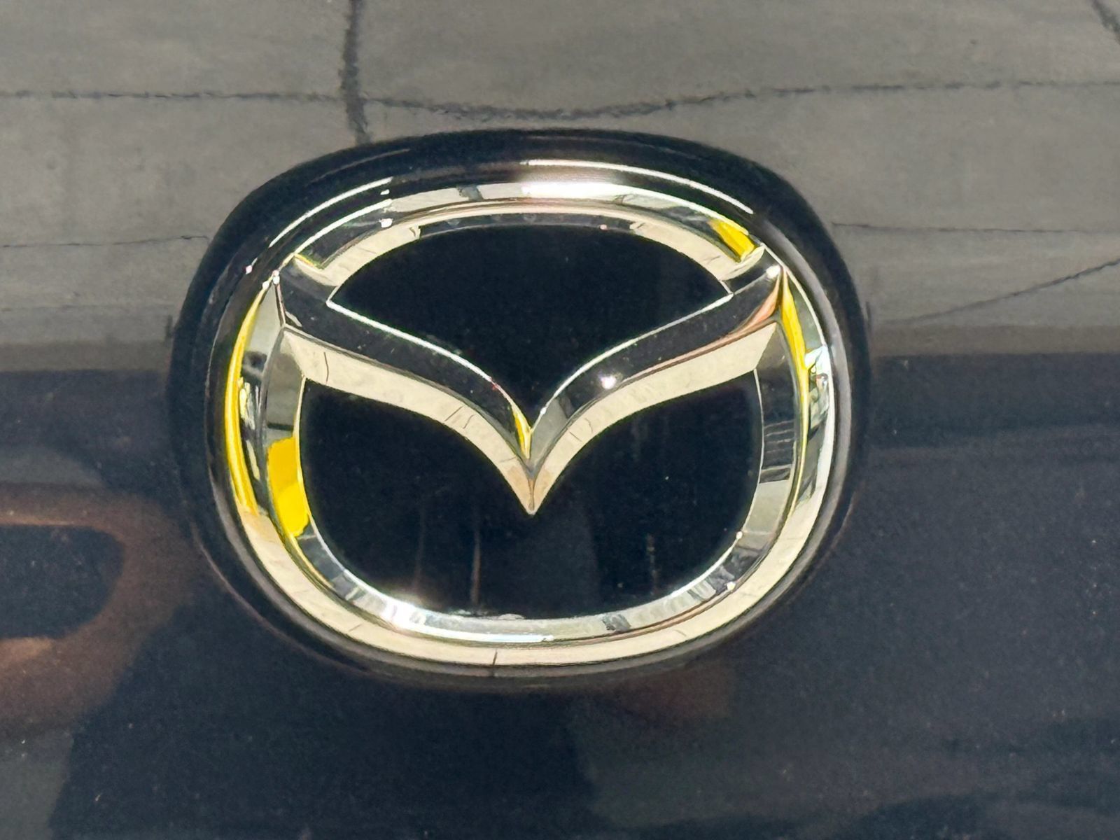Used 2022 MAZDA MAZDA3 s FWD image 15