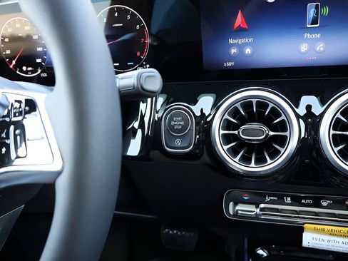 New 2026 Mercedes-Benz GLA 250 4MATIC image 29