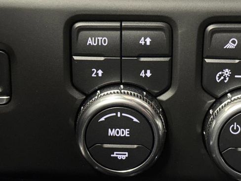 Used 2025 GMC Sierra 2500 Denali w/ Technology Package image 25