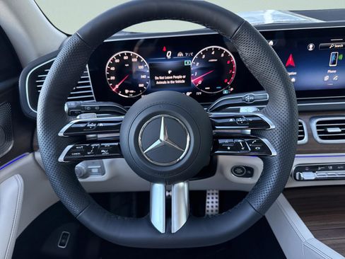 Certified 2026 Mercedes-Benz GLS 450 4MATIC image 29