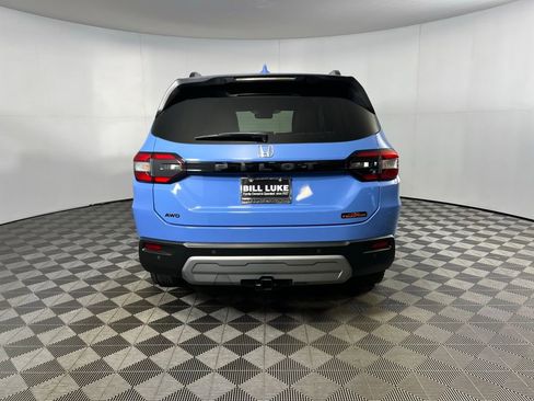 Used 2024 Honda Pilot TrailSport image 6