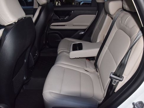 Certified 2025 Lincoln Corsair AWD w/ Equipment Group 101A image 14