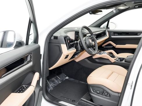 New 2026 Porsche Cayenne AWD/4WD image 7