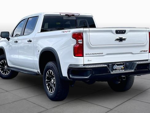 Used 2022 Chevrolet Silverado 1500 ZR2 w/ Technology Package AWD/4WD image 12