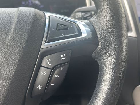 Used 2020 Ford Edge SEL w/ Cold Weather Package AWD/4WD image 6