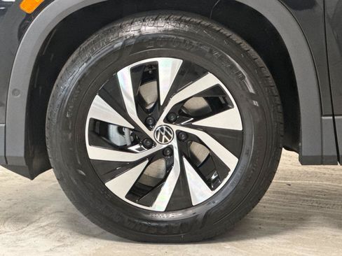 New 2026 Volkswagen Tiguan S FWD image 24