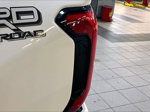 Used 2025 Toyota Tacoma TRD Off-Road image 34