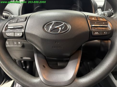 Used 2023 Hyundai Kona SE AWD/4WD image 16