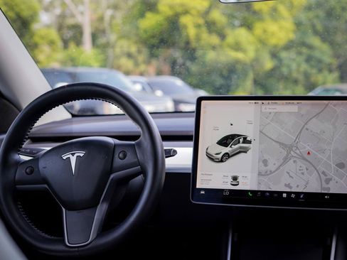 Used 2020 Tesla Model Y Long Range AWD/4WD image 10