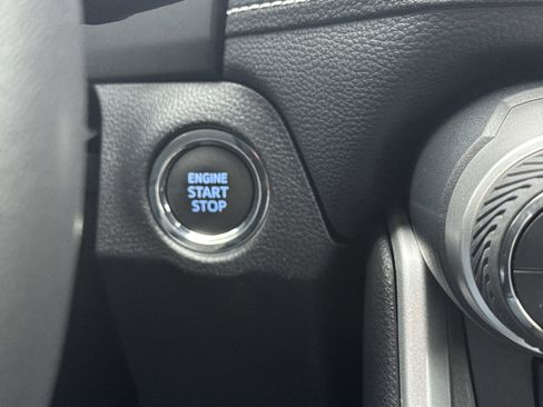 Used 2022 Toyota RAV4 XLE w/ XLE Grade Weather Package image 21