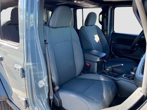 Certified 2025 Jeep Wrangler Sport S 4xe image 25