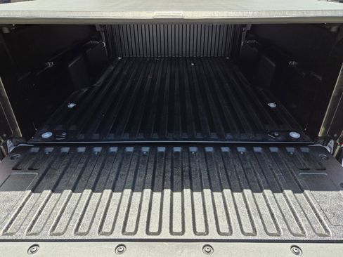 Certified 2024 Toyota Tacoma SR5 image 9