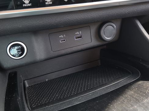 Used 2021 Nissan Rogue SV FWD image 21