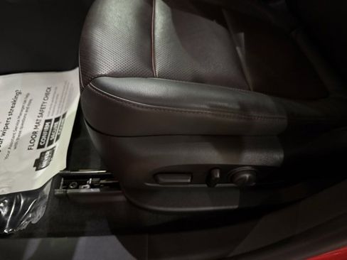 Used 2019 Chevrolet Blazer RS image 22