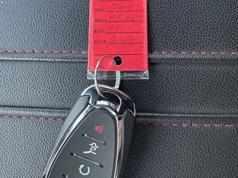 Used 2025 Chevrolet Blazer RS image 29