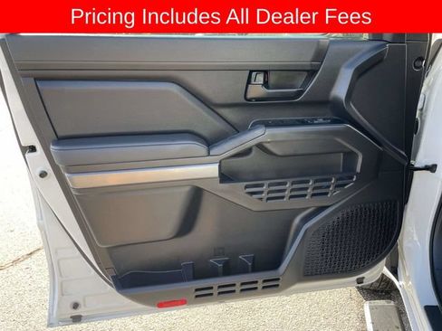 Used 2025 Toyota Tacoma SR5 RWD image 19