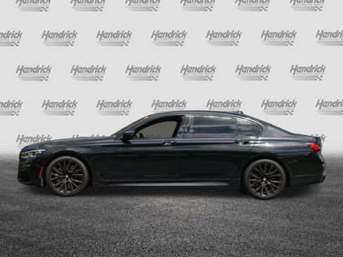 Used 2022 BMW 740i w/ M Sport Package RWD image 8