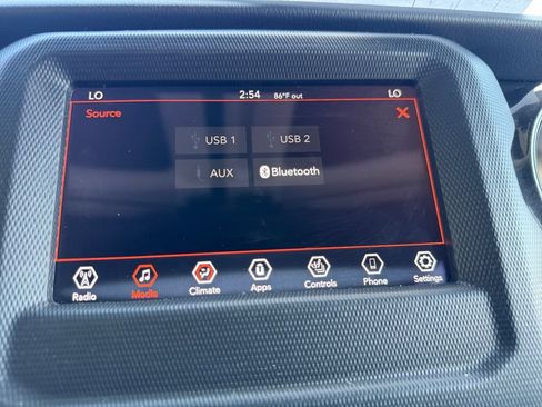 Used 2021 Jeep Wrangler Unlimited Sahara AWD/4WD image 19
