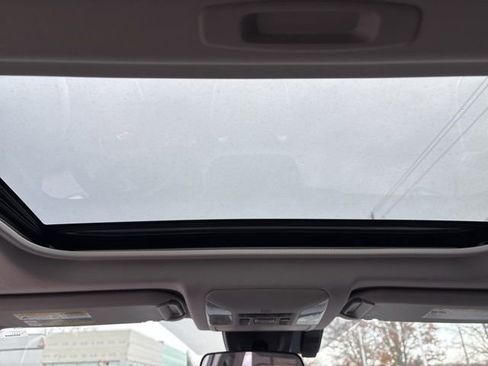 Used 2025 Toyota RAV4 XLE image 19