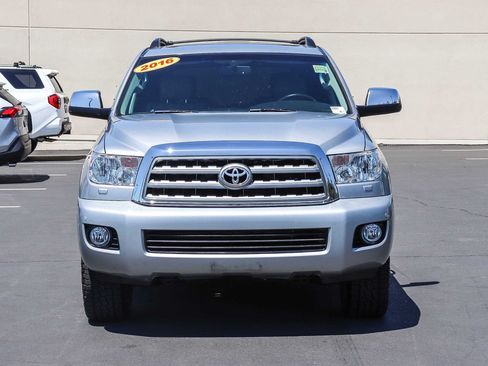 Used 2016 Toyota Sequoia Limited w/ Safety & Convenience Package AWD/4WD image 2