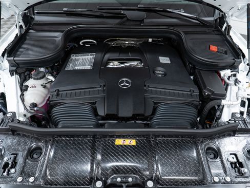 New 2026 Mercedes-Benz GLE 580 4MATIC image 9