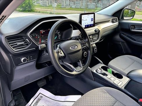 Used 2022 Ford Escape SE w/ SE Sport Appearance Package AWD/4WD image 13