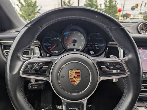 Used 2021 Porsche Macan S w/ Premium Package Plus image 22