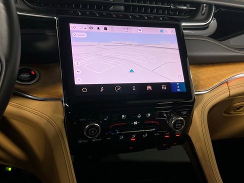 Used 2024 Jeep Grand Cherokee L Summit image 21