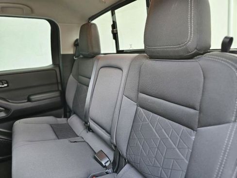 Certified 2025 Nissan Frontier SV w/ SV Convenience Package RWD image 28